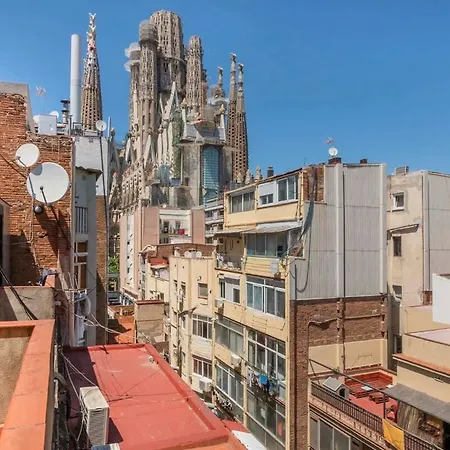 3Bd With Private Terrace Right By Sagrada Familia Barcelona Exterior photo