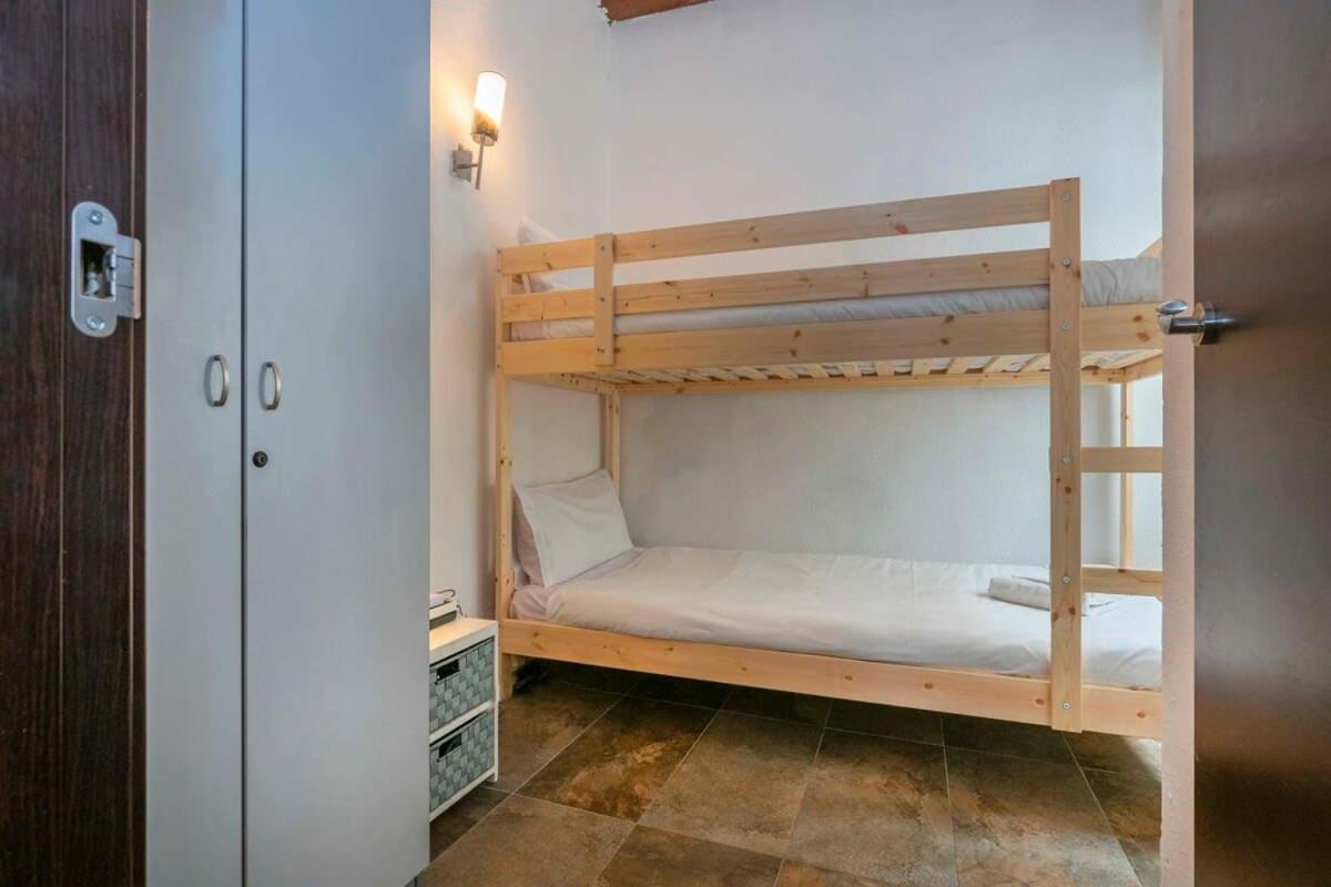 3bd With Private Terrace Right By Sagrada Familia Apartament